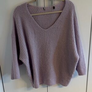 Lavender V-Neck Women's Sweater